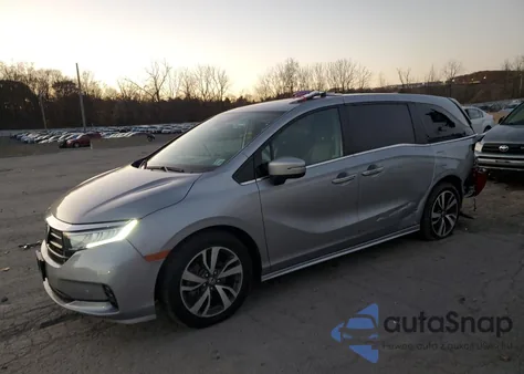 2022 Honda Odyssey Touring из США, поврежденный, VIN 5FNRL6H81NB048692